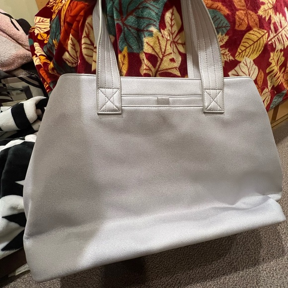 LUG Tempo Matte Luxe VL Tote Bag - Metallic Silver IcePop Stitch - Picture 14 of 14